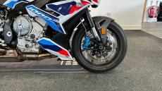 (23MY) BMW M1000 R